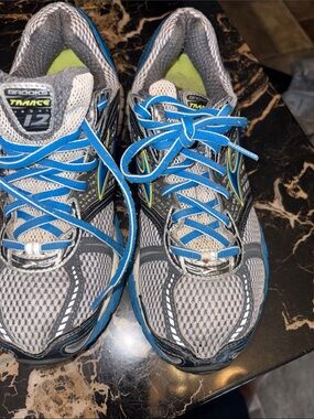 Brooks Gray, Blue & Neon Green Trance 12 Running Shoes vgc